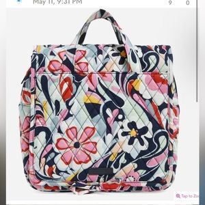 Vera Bradley grand hanging organizer